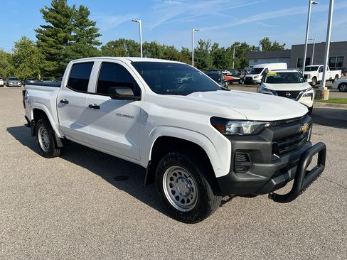 Used 2024 Chevrolet Colorado W/T AWD/4WD image 9