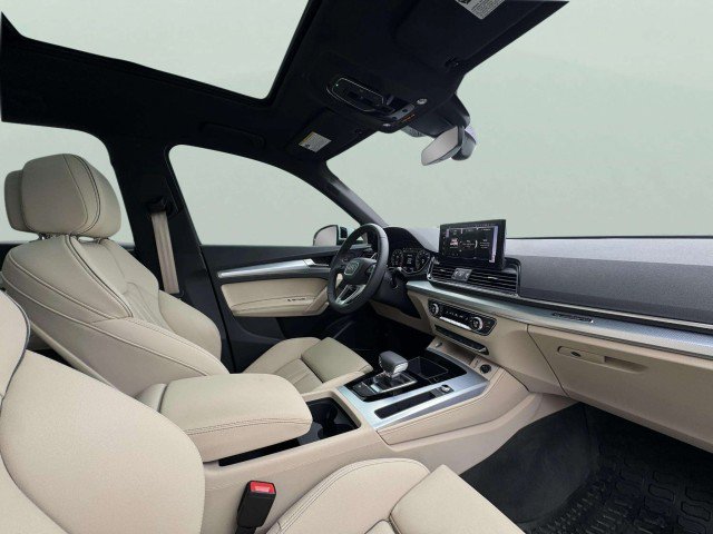 Certified 2024 Audi Q5 2.0T Premium Plus AWD/4WD image 21