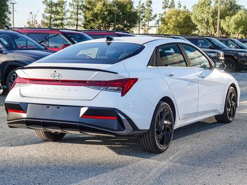 New 2026 Hyundai Elantra SEL Sport image 4