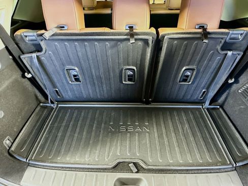 Used 2024 Nissan Pathfinder Platinum w/ Cargo Package image 36