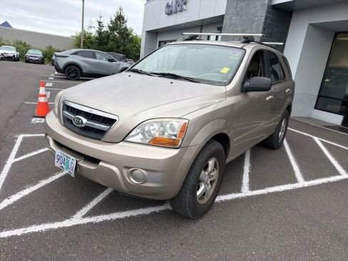 Used 2009 Kia Sorento LX AWD/4WD image 3