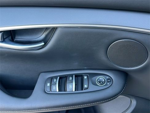 Certified 2025 INFINITI QX50 Pure image 26