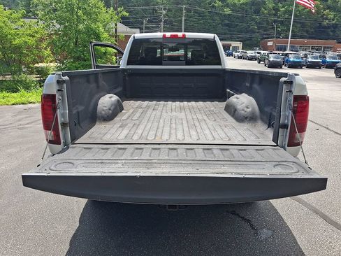 Used 2018 RAM 2500 Laramie w/ Sport Appearance Group AWD/4WD image 29
