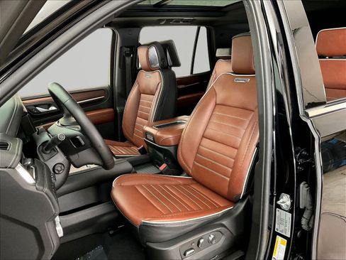 Used 2024 GMC Yukon Denali Ultimate AWD/4WD image 21