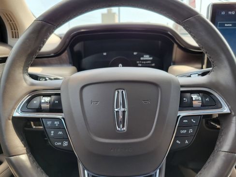 Used 2023 Lincoln Nautilus Reserve w/ Equipment Group 201A AWD/4WD image 11