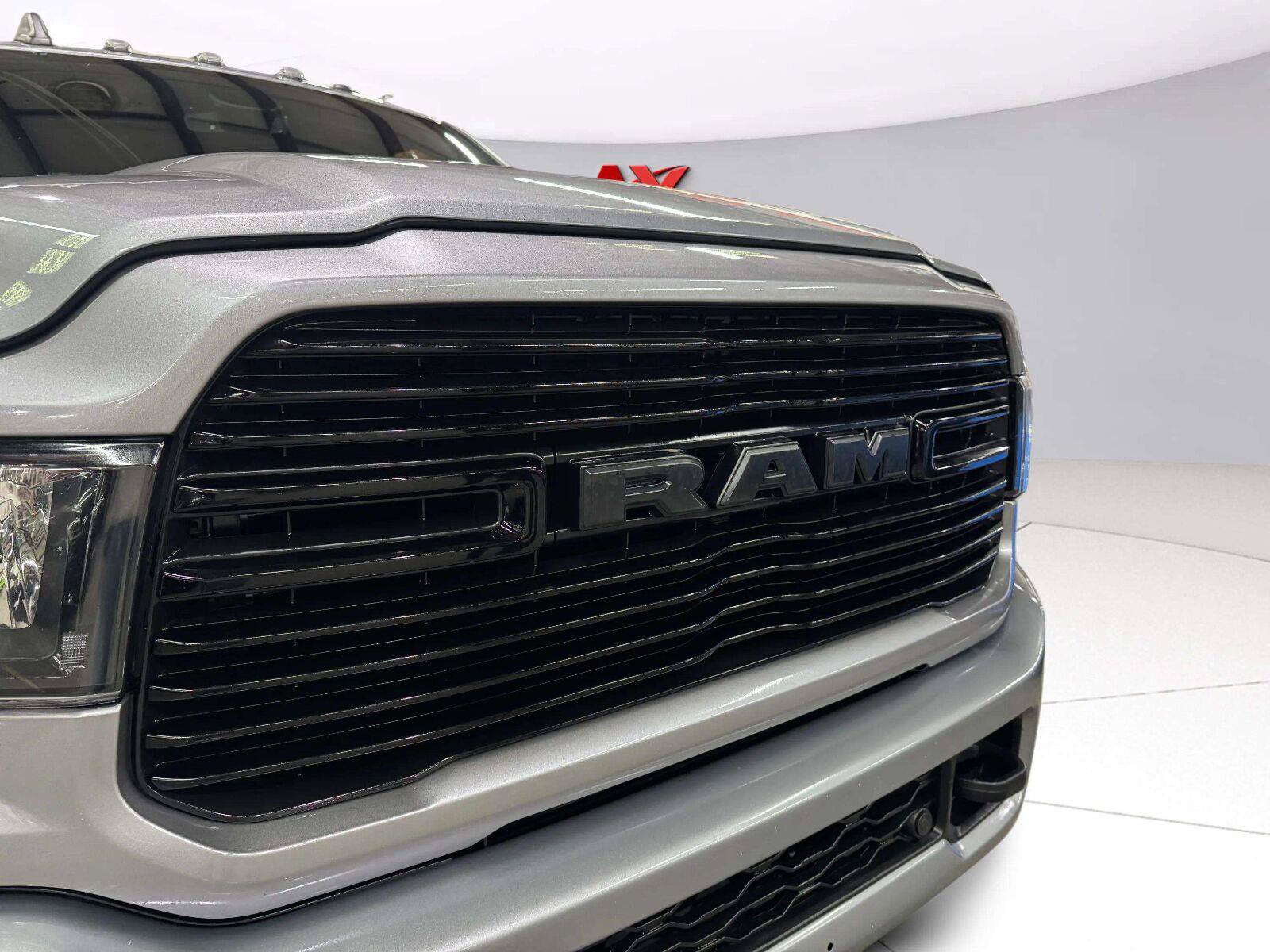 Used 2021 RAM 2500 Big Horn w/ Night Edition AWD/4WD image 13