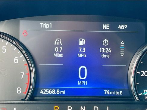 Used 2022 Ford Explorer Limited w/ Equipment Group 301A image 12