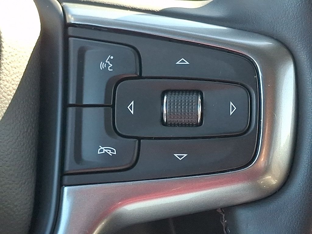 Used 2024 Chevrolet Silverado 1500 LT AWD/4WD image 24