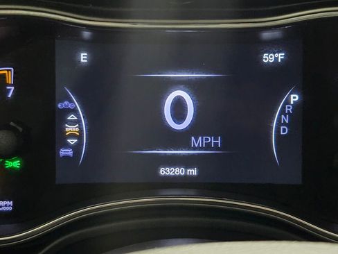 Used 2019 Jeep Grand Cherokee Limited w/ Trailer Tow Group IV image 21