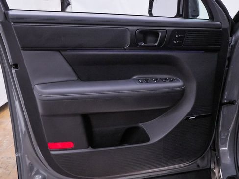 Used 2024 Hyundai Santa Fe Calligraphy image 33