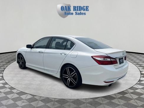 Used 2016 Honda Accord Sport image 7