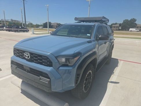 Used 2025 Toyota 4Runner TRD Off-Road AWD/4WD image 2