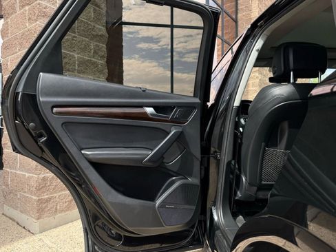 Used 2019 Audi Q5 2.0T Premium Plus w/ Premium Plus Package image 36