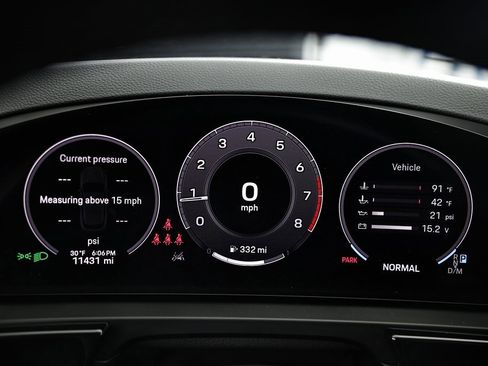 Certified 2024 Porsche Cayenne image 33