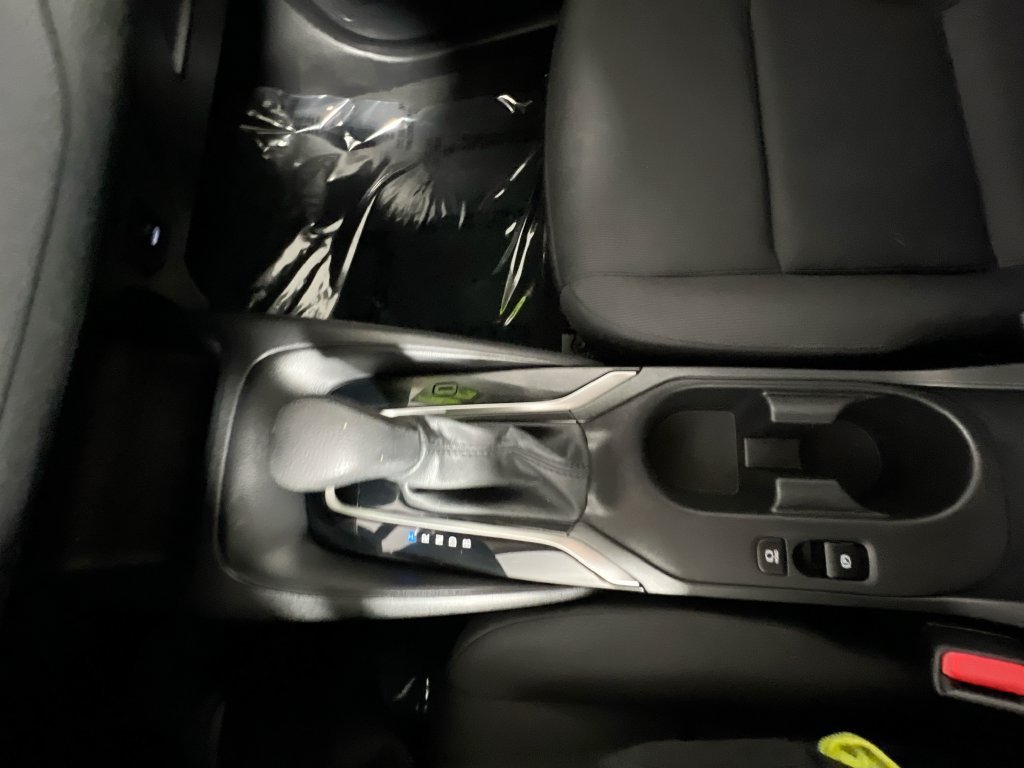 Used 2024 Toyota Corolla LE FWD image 21