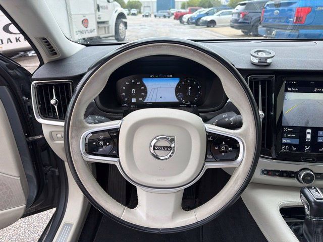 Used 2018 Volvo S90 T5 Momentum w/ Convenience Package AWD/4WD image 21