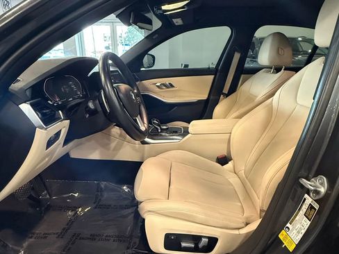 Used 2020 BMW 330i Sedan w/ Driving Assistance Package image 21