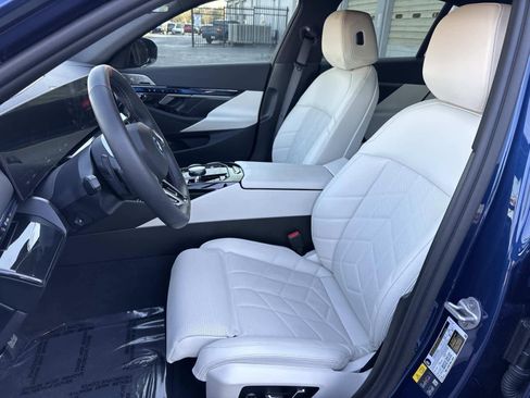 Certified 2025 BMW i5 M60 w/ Premium Package AWD/4WD image 20