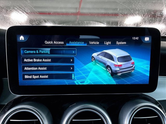 Used 2022 Mercedes-Benz GLC 300 image 24