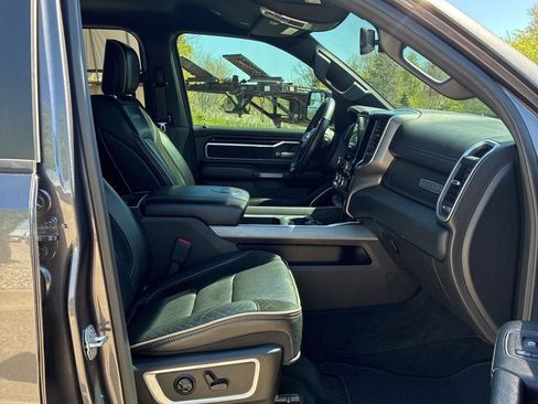 Used 2020 RAM 1500 Laramie w/ Sport Appearance Package AWD/4WD image 22