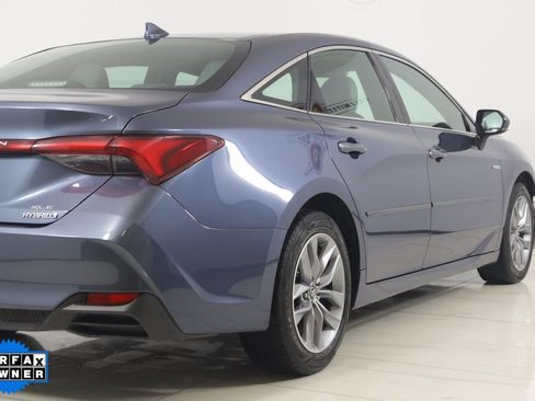 Used 2019 Toyota Avalon XLE image 42