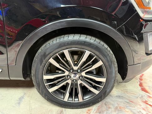 Used 2017 Ford Explorer XLT w/ Equipment Group 201A FWD image 41