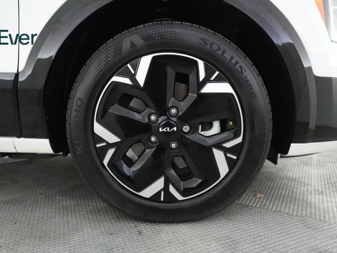 Used 2024 Kia Niro Wind FWD image 20