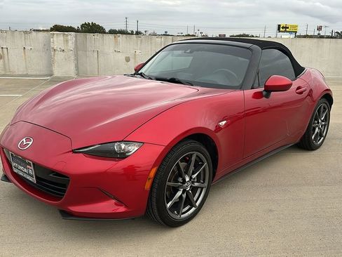 Used 2016 MAZDA MX-5 Miata Grand Touring image 11