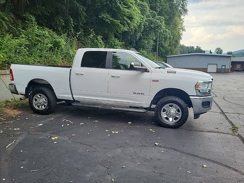 Used 2022 RAM 2500 Big Horn AWD/4WD image 6