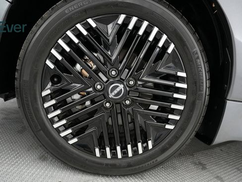 Used 2024 Nissan Leaf SV Plus image 18