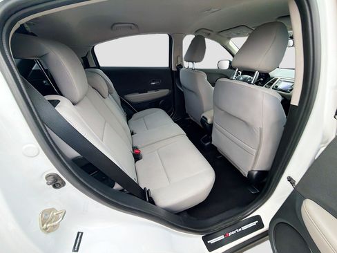 Certified 2019 Honda HR-V LX image 27