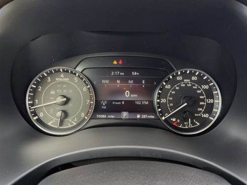 Used 2021 Nissan Armada SV w/ SV Appearance Package image 19