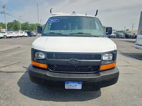 Used 2015 Chevrolet Express 2500 RWD image 3