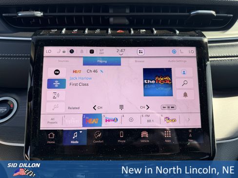 New 2025 Jeep Grand Cherokee Limited image 9