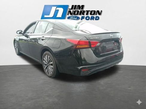 Used 2025 Nissan Altima 2.5 SV image 7