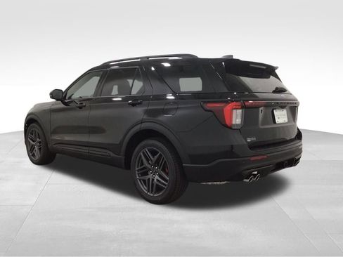 New 2026 Ford Explorer ST image 3