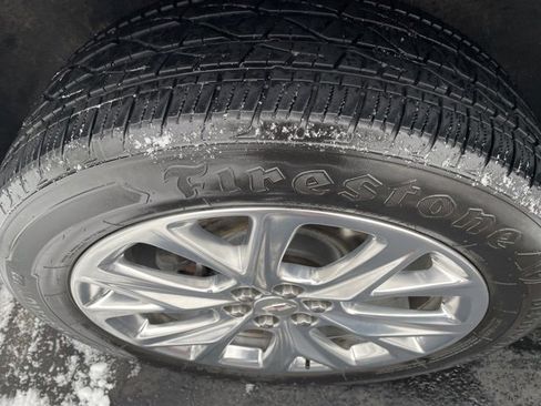 Used 2019 Cadillac XT5 Luxury w/ LPO, Radiant Package image 34