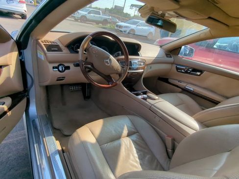 Used 2013 Mercedes-Benz CL 550 4MATIC image 7