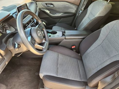 Used 2023 Nissan Rogue SV FWD image 13