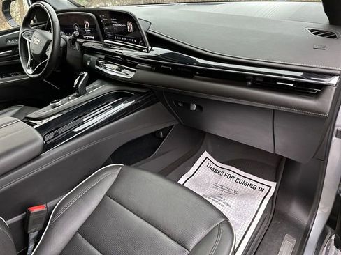 Certified 2024 Cadillac Escalade Sport w/ Touring Package image 29