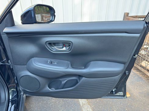 Used 2026 Honda HR-V LX image 36