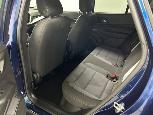 Used 2024 Chevrolet Trax LS w/ LS Convenience Package FWD image 15