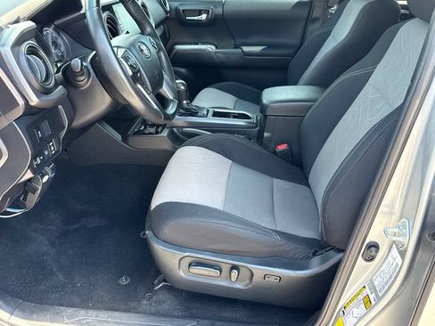 Used 2023 Toyota Tacoma TRD Sport RWD image 9