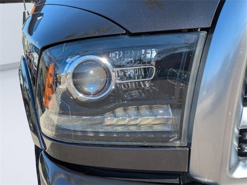 Used 2018 RAM 2500 Limited image 9