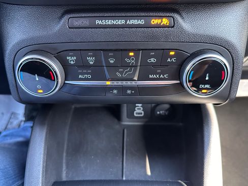 Used 2025 Ford Escape ST-Line FWD image 26