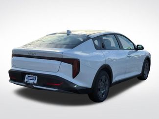 New 2026 Kia K4 LX video 3