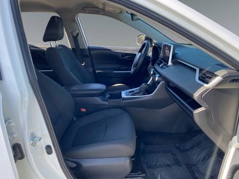 Used 2024 Toyota RAV4 LE image 15