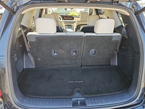 Used 2023 Hyundai Palisade Limited image 36