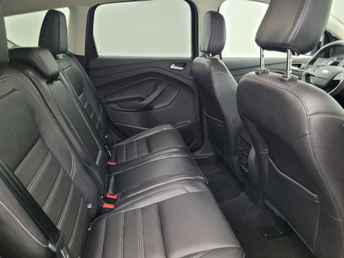 Used 2019 Ford Escape Titanium w/ U9j03 - Titanium Tow Package AWD/4WD image 19