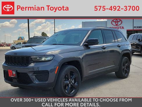 Used 2023 Jeep Grand Cherokee Altitude AWD/4WD image 1